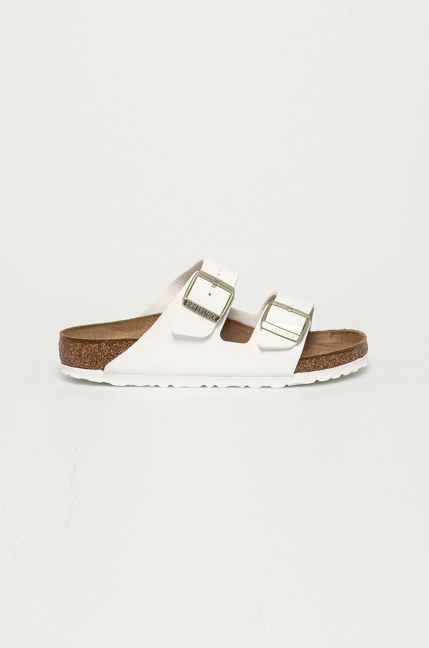 Papuci dama albi Birkenstock de primavara din material sintetic cu toc plat si talpa din guma