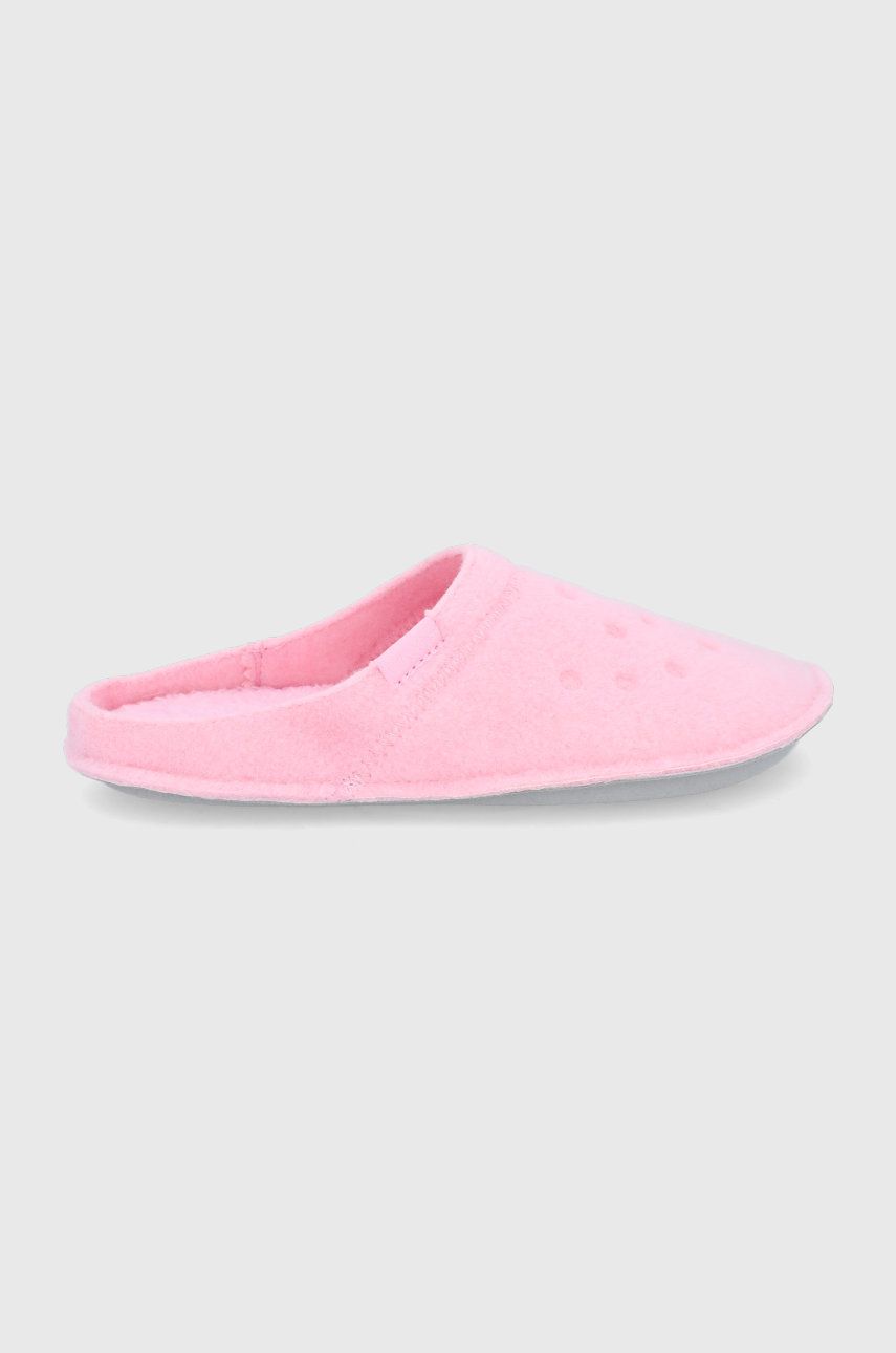 Papuci de casa dama roz Crocs  din material textil cu talpa comoda   online