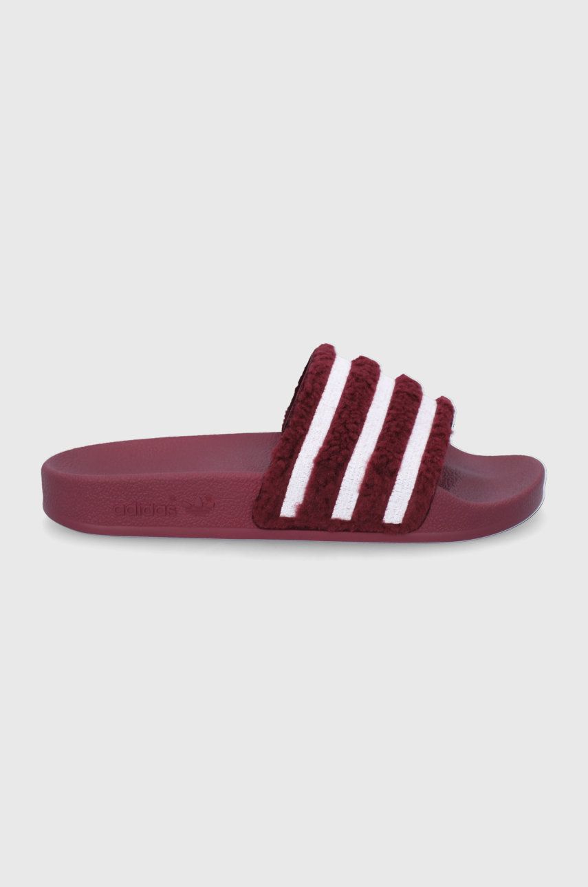 Papuci violet adidas Originals dama de zi din material textil cu toc plat si talpa din guma Adilette online